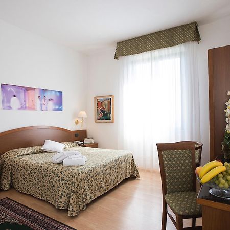 Hotel Angiolino Chianciano Terme Exterior photo