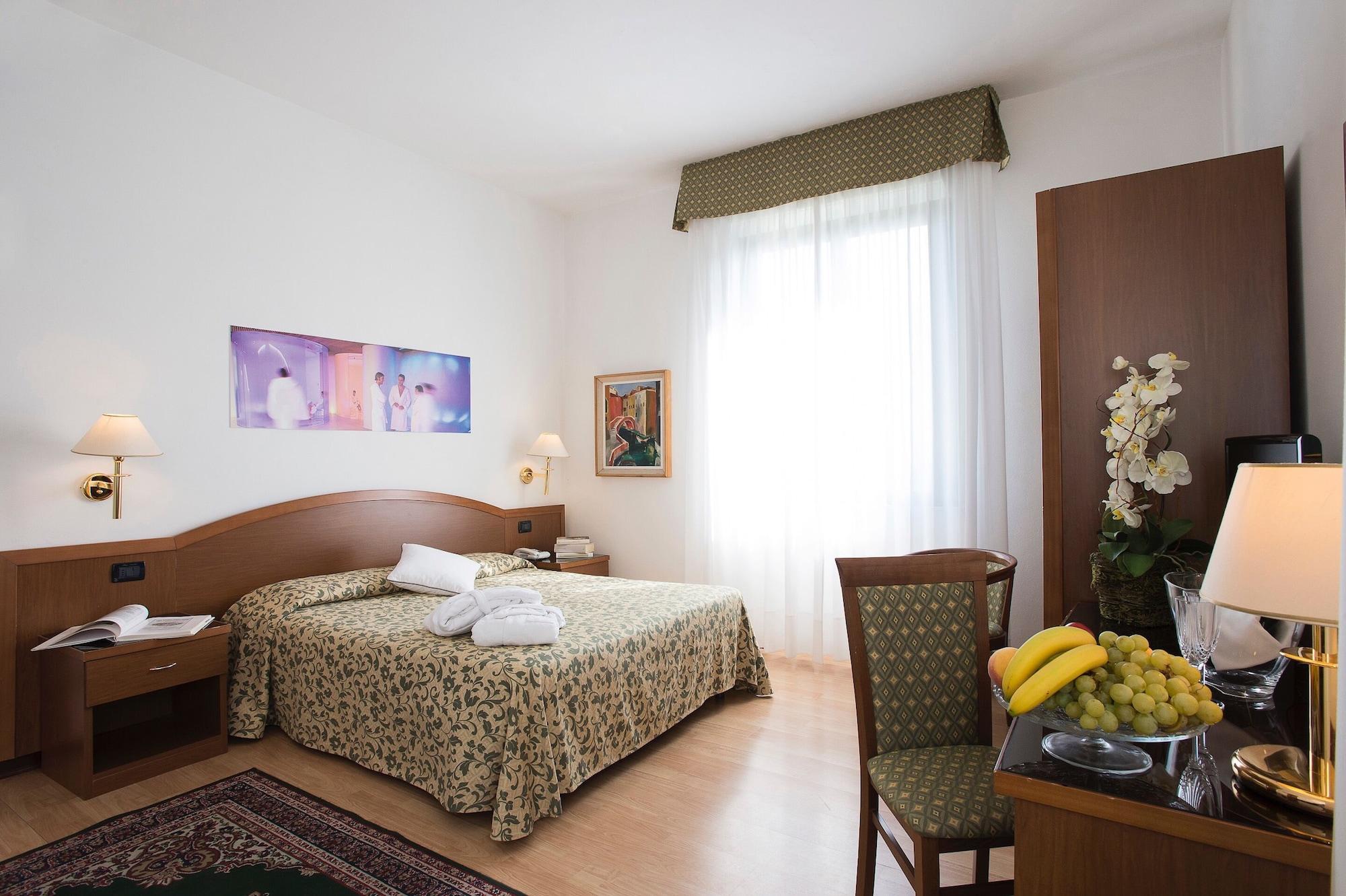 Hotel Angiolino Chianciano Terme Exterior photo